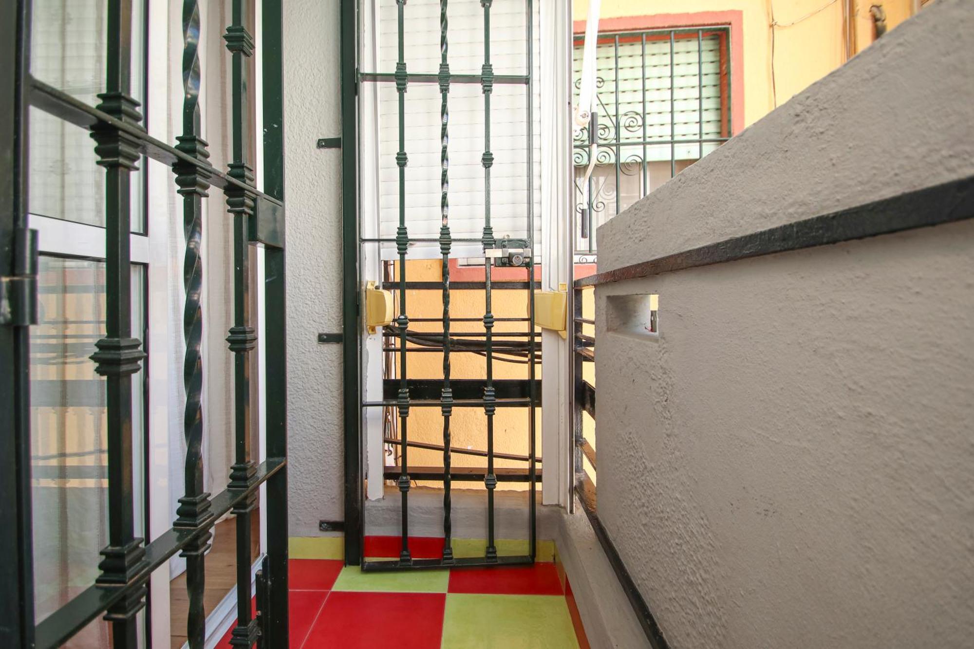 Spacious 2 Bedroom Apt In The Heart Of Triana Sevilha Exterior foto